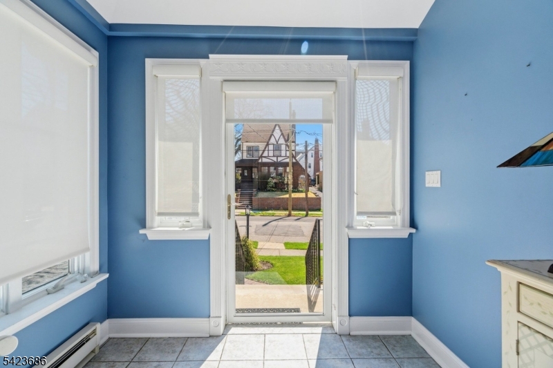 76 Montross Avenue Rutherford, NJ 07070 - Photo 3 of 36