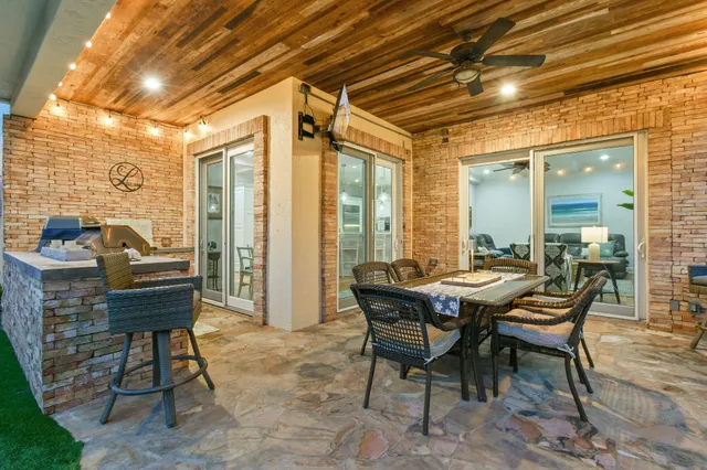 a view of a tennis court