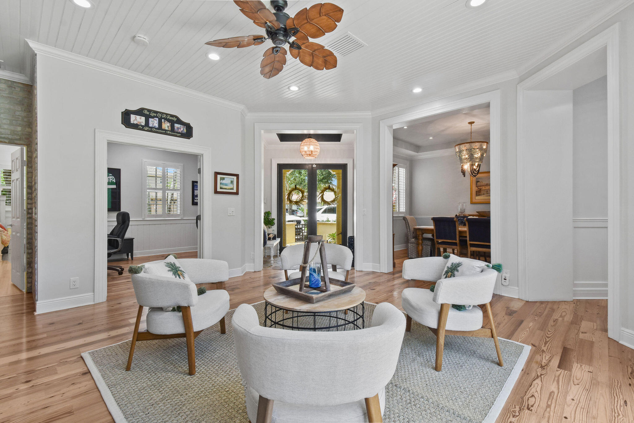 136 Via Catalunha Jupiter, FL 33458 - Photo 10 of 64 Living Room