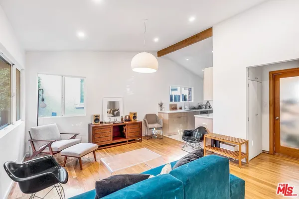$3,550 | 1360 North Marengo Avenue, Pasadena, CA 91103