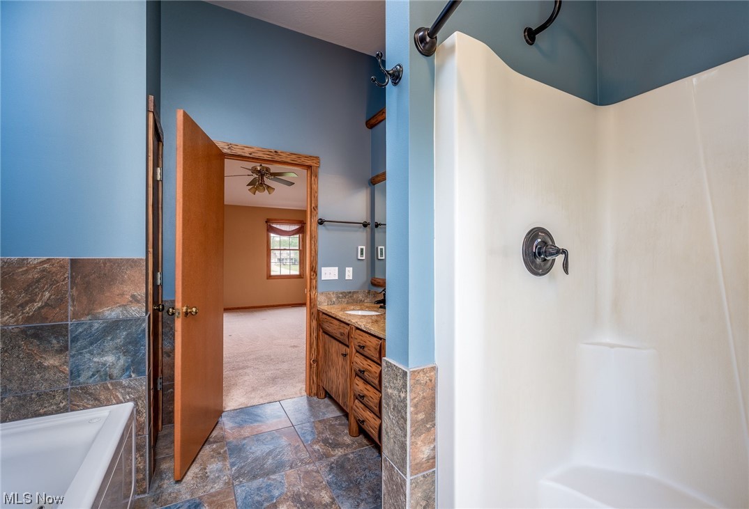 2449 Hartville Road Mogadore, OH 44260 - Photo 27 of 35 Master Bedroom Bath with a jetted tub