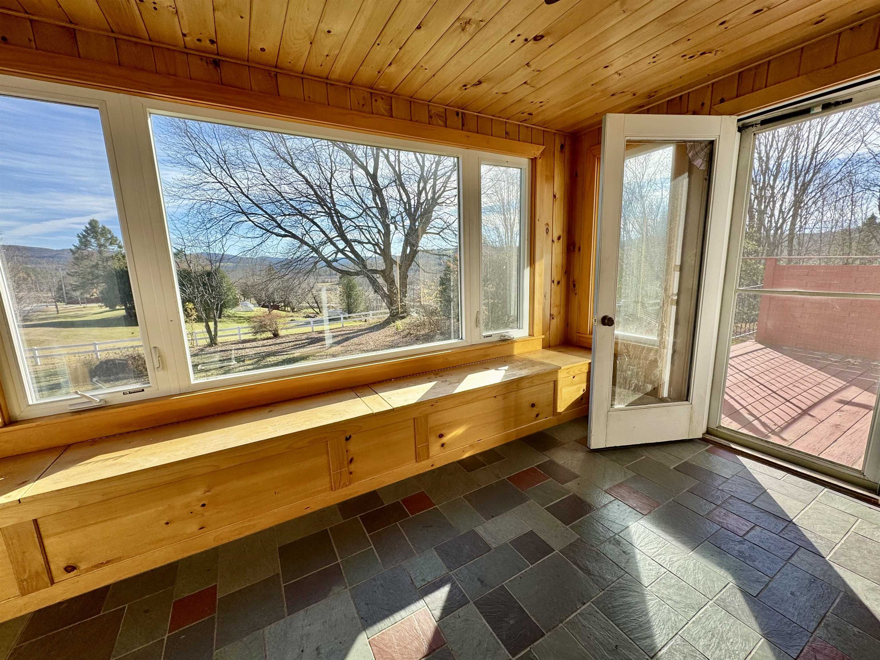 29 Reservoir Road Barre, VT 05641 - Photo 7 of 16