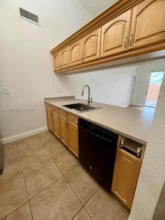 $2,800 | 6751 Northwest 193rd Lane, Unit 6751, Hialeah, FL 33015