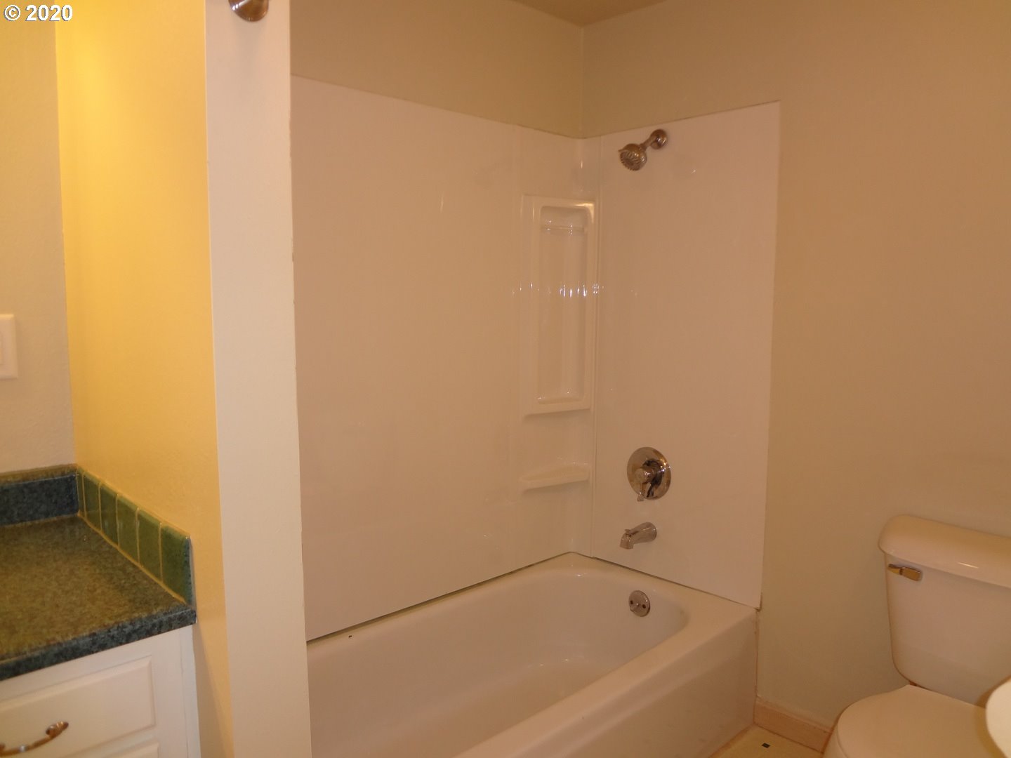840 25th Place Springfield, OR 97477 - Photo 12 of 29