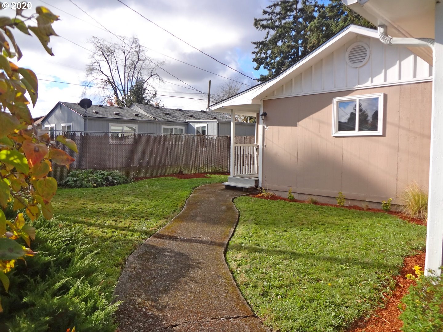 840 25th Place Springfield, OR 97477 - Photo 3 of 29