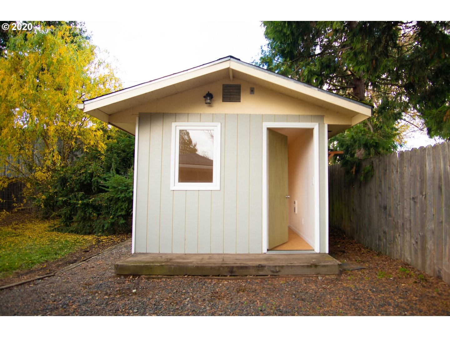 840 25th Place Springfield, OR 97477 - Photo 25 of 29