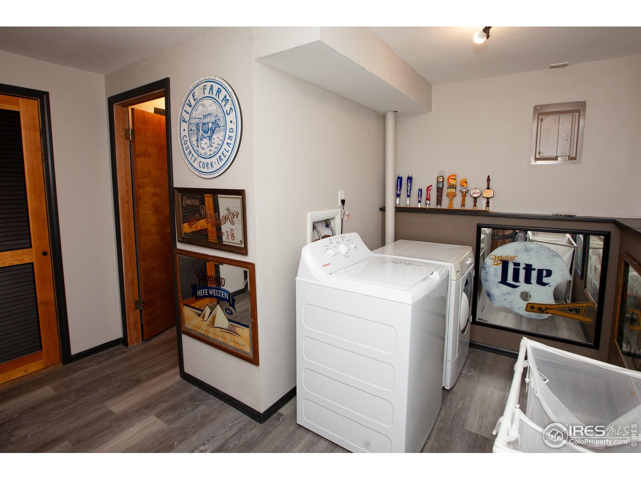 538 California Street Sterling, CO 80751 - Photo 28 of 33 a utility room with dryer and washer