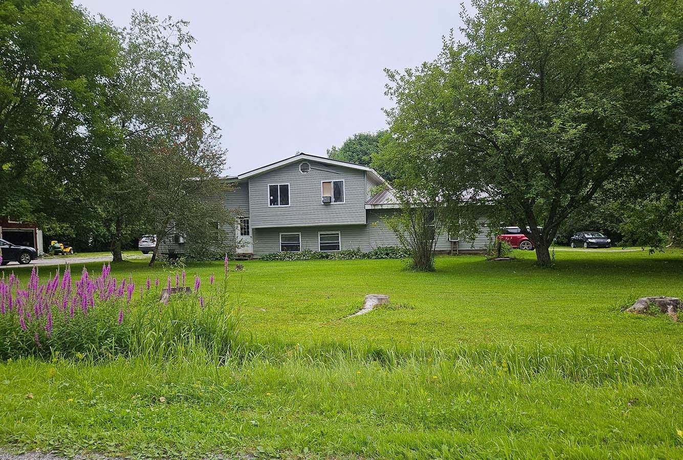 123 Lake Street Swanton, VT 05488 - Photo 4 of 36