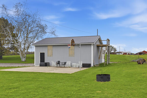 8835 McBride's Road Vestaburg, MI 48891 - Photo 43 of 49 polebarn