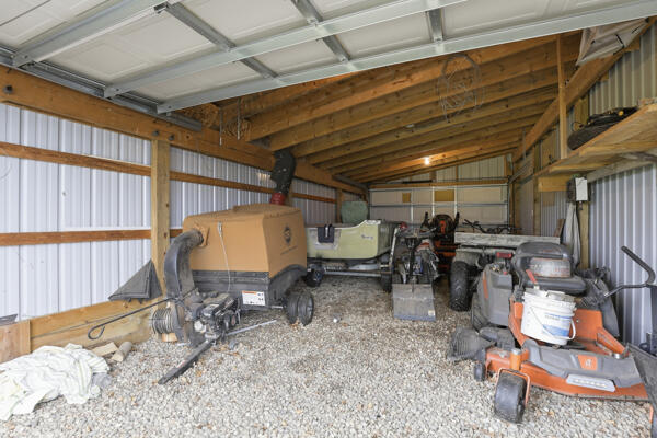 8835 McBride's Road Vestaburg, MI 48891 - Photo 46 of 49 lienpolebarn