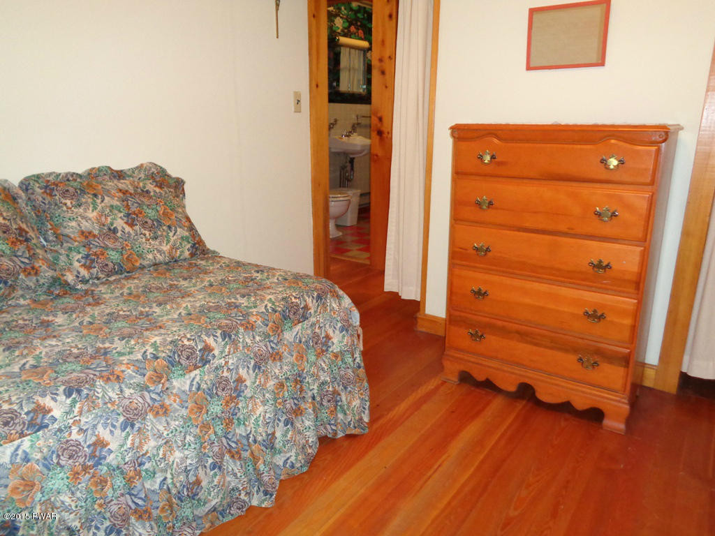 15 Hawleywood Road Hawley, PA 18428 - Photo 20 of 27