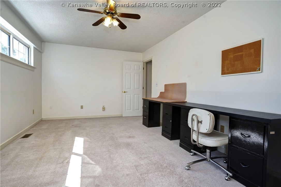 17 Wynfield Trace Winfield, WV 25213 - Photo 19 of 27 Gallery Image 19