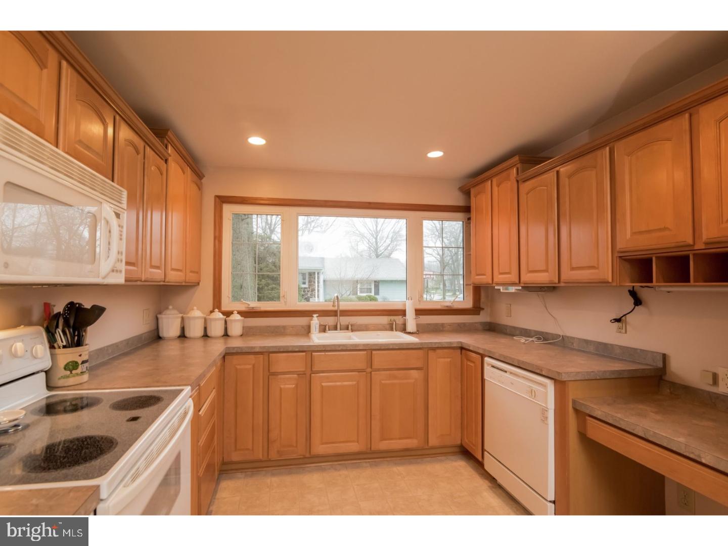 1125 Coopers Kill Road Cherry Hill, NJ 08034 - Photo 13 of 24 Gallery Image 13