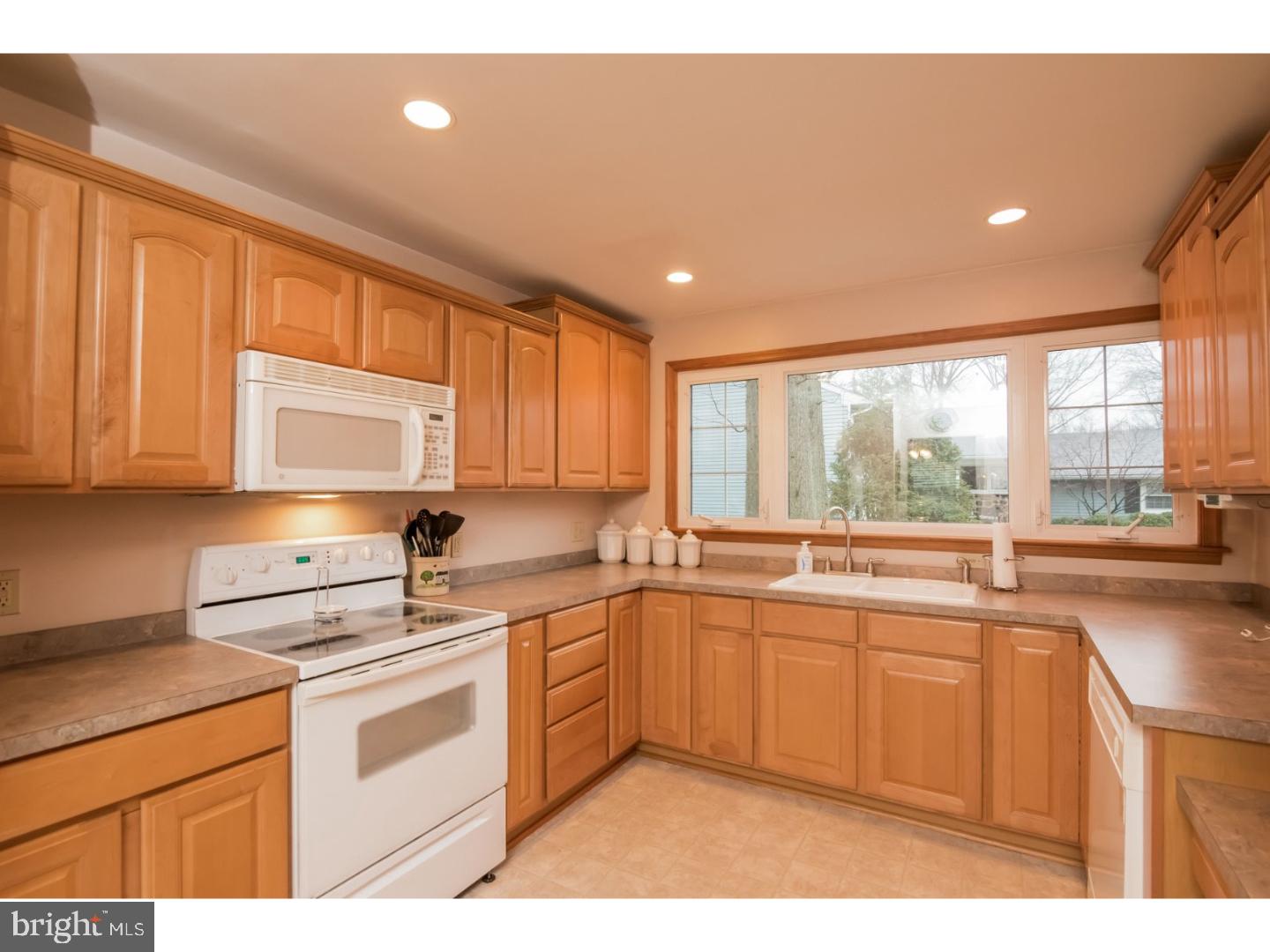 1125 Coopers Kill Road Cherry Hill, NJ 08034 - Photo 14 of 24 Gallery Image 14