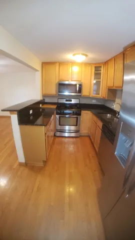 a view of empty room with window