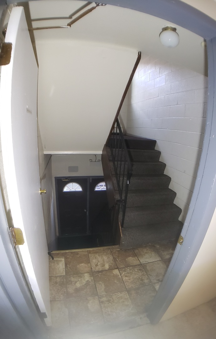 1124 Dunlop Avenue, Unit 2C Forest Park, IL 60130 - Photo 2 of 25 a view of entryway