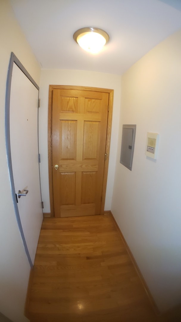 1124 Dunlop Avenue, Unit 2C Forest Park, IL 60130 - Photo 7 of 25 a view of empty room