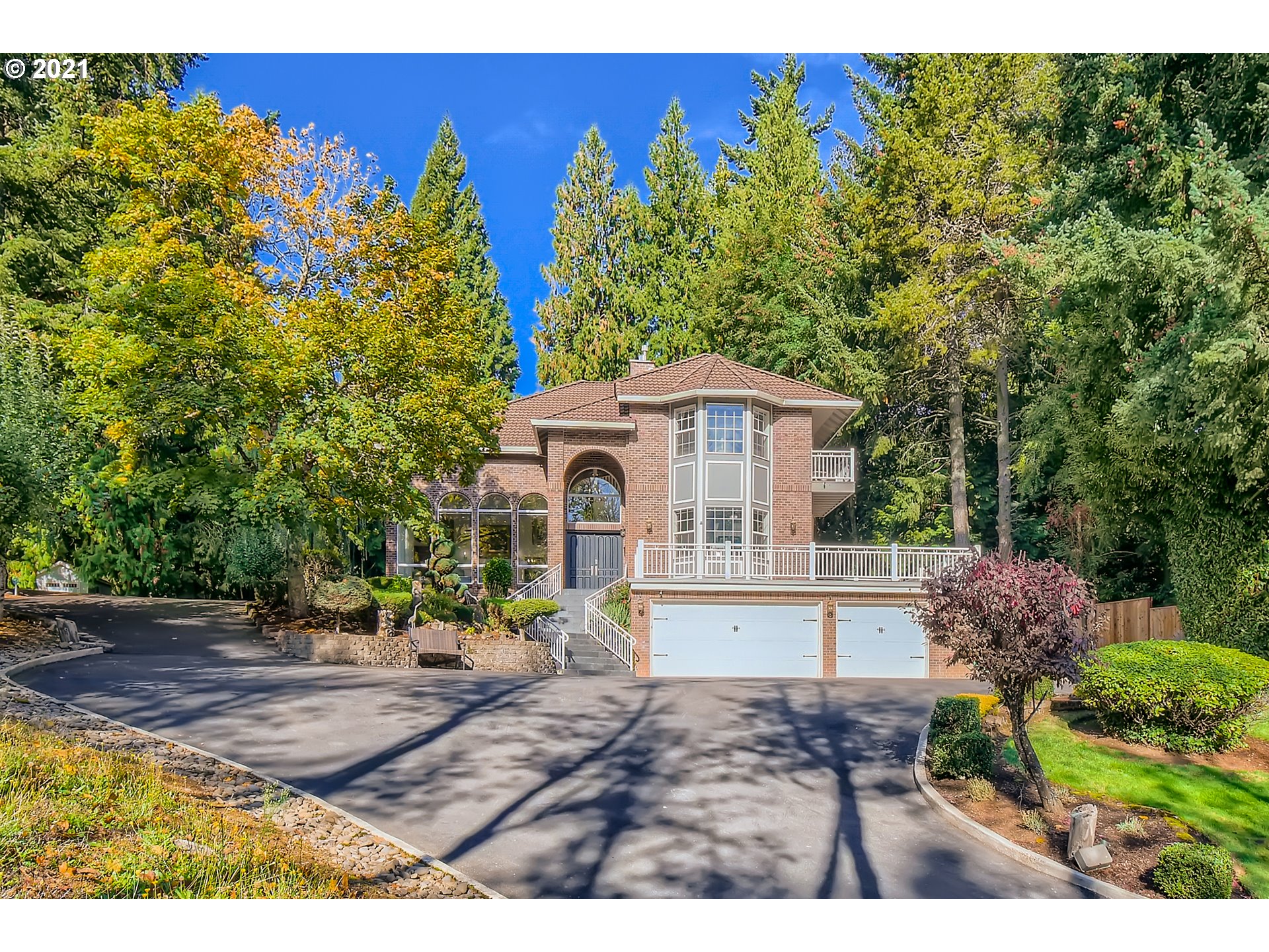 2415 Southeast Regner Road Gresham, OR 97080 - Photo 1 of 32 Gallery Image 1