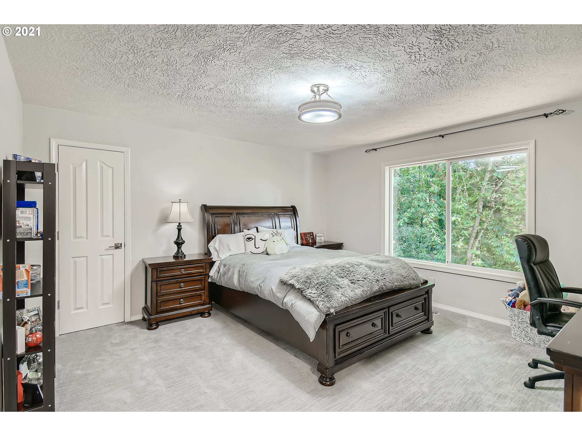 2415 Southeast Regner Road Gresham, OR 97080 - Photo 21 of 32 Gallery Image 21