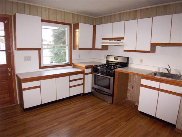 175 A Springvale Avenue Everett, MA 02149 - Photo 4 of 8 Gallery Image 4