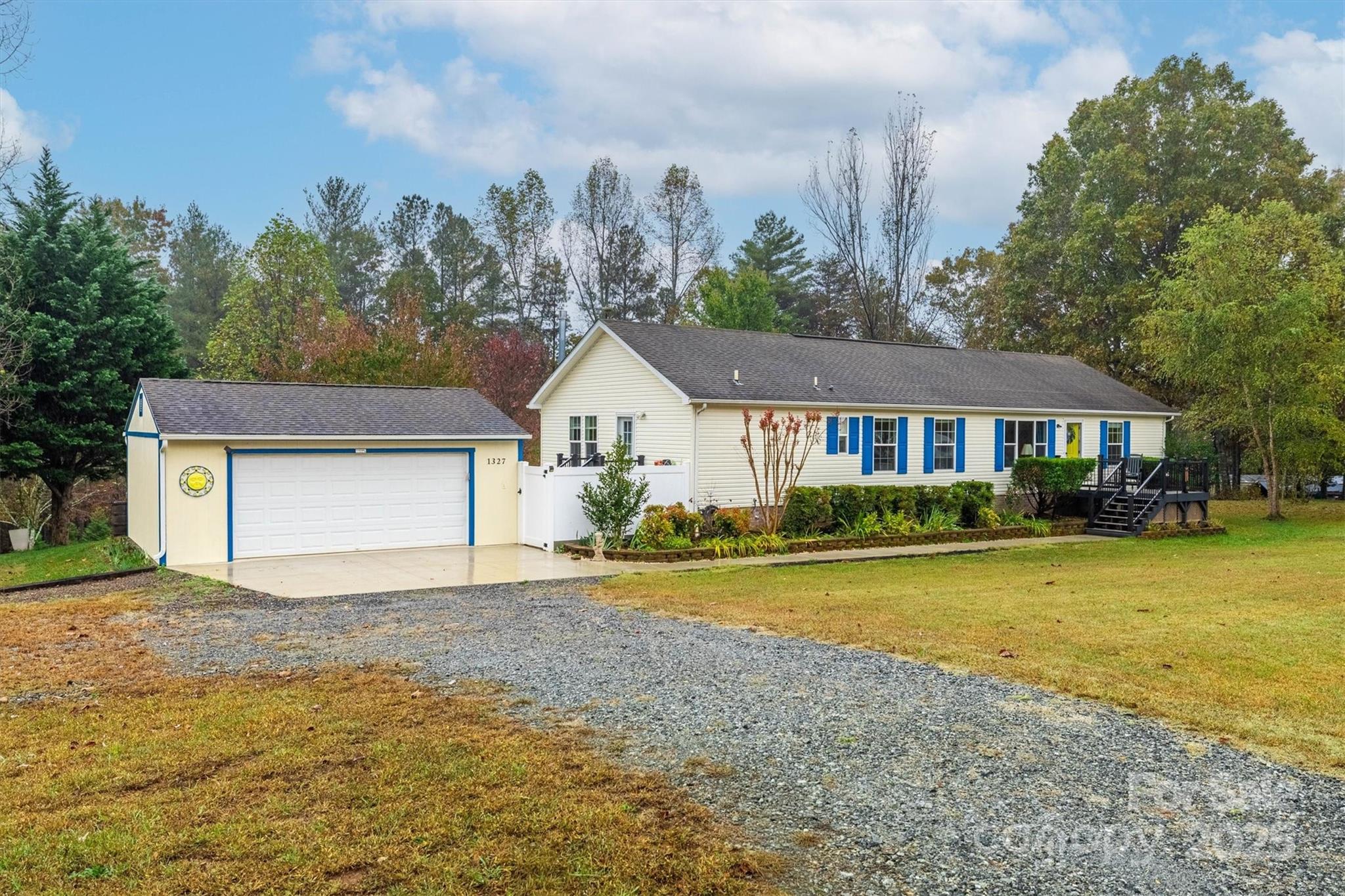 1327 Premier Road Granite Falls, NC 28630 - Photo 2 of 31 Gallery Image 2