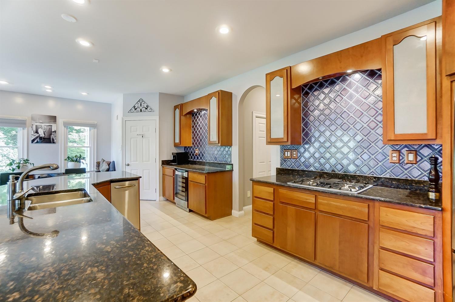 7278 Lawyer Road Cincinnati, OH 45244 - Photo 12 of 47