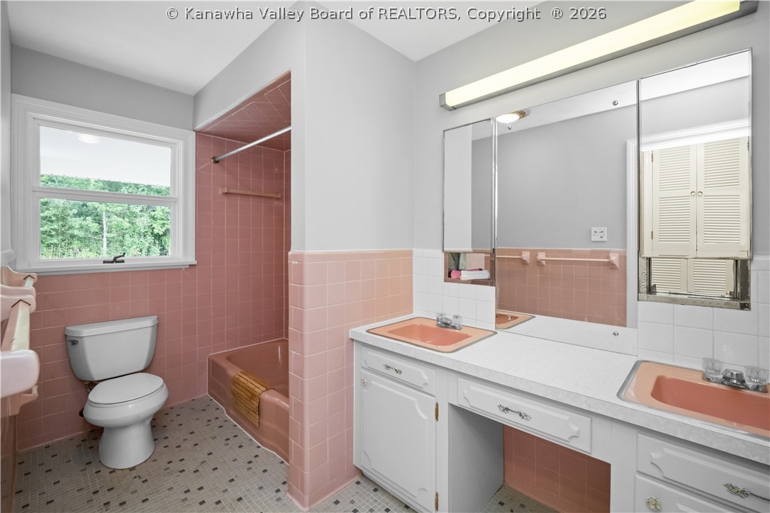 3 Lous Drive Elkview, WV 25071 - Photo 16 of 50 Gallery Image 16