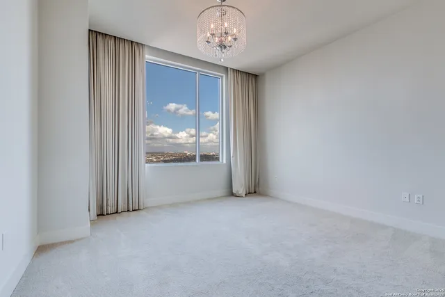 $615,000 | 610 East Market Street, Unit 2510, San Antonio, TX 78205