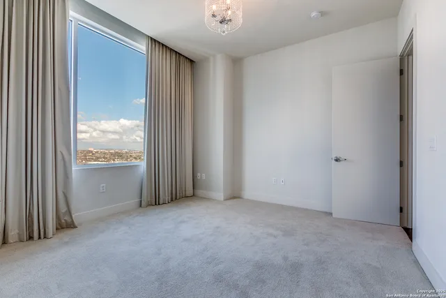 $615,000 | 610 East Market Street, Unit 2510, San Antonio, TX 78205