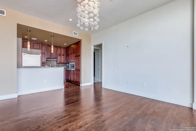 $615,000 | 610 East Market Street, Unit 2510, San Antonio, TX 78205