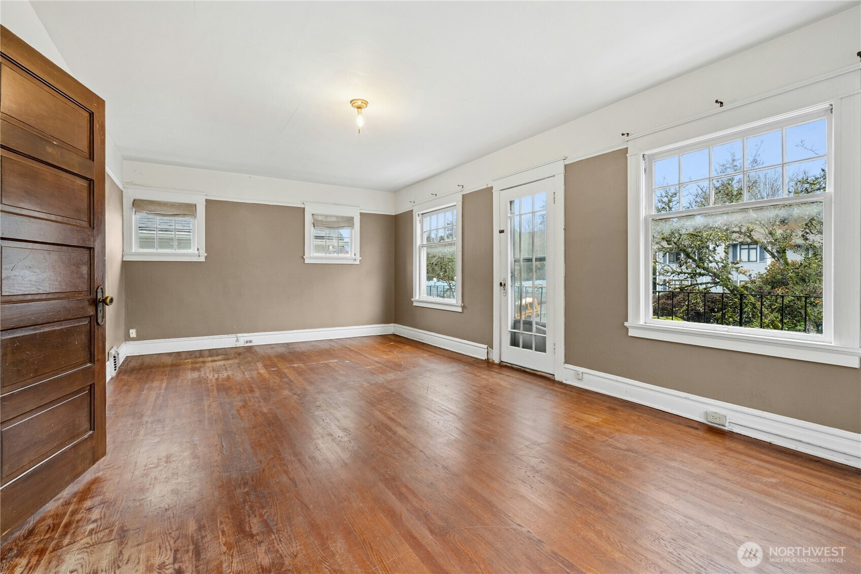 206 32nd Avenue Seattle, WA 98112 - Photo 15 of 27