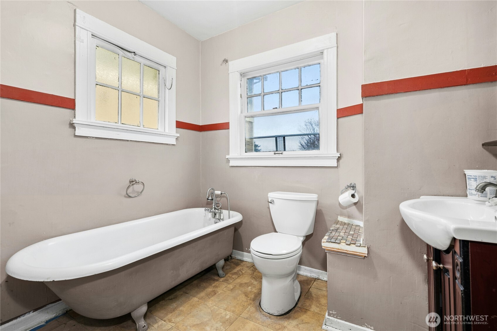 206 32nd Avenue Seattle, WA 98112 - Photo 20 of 27