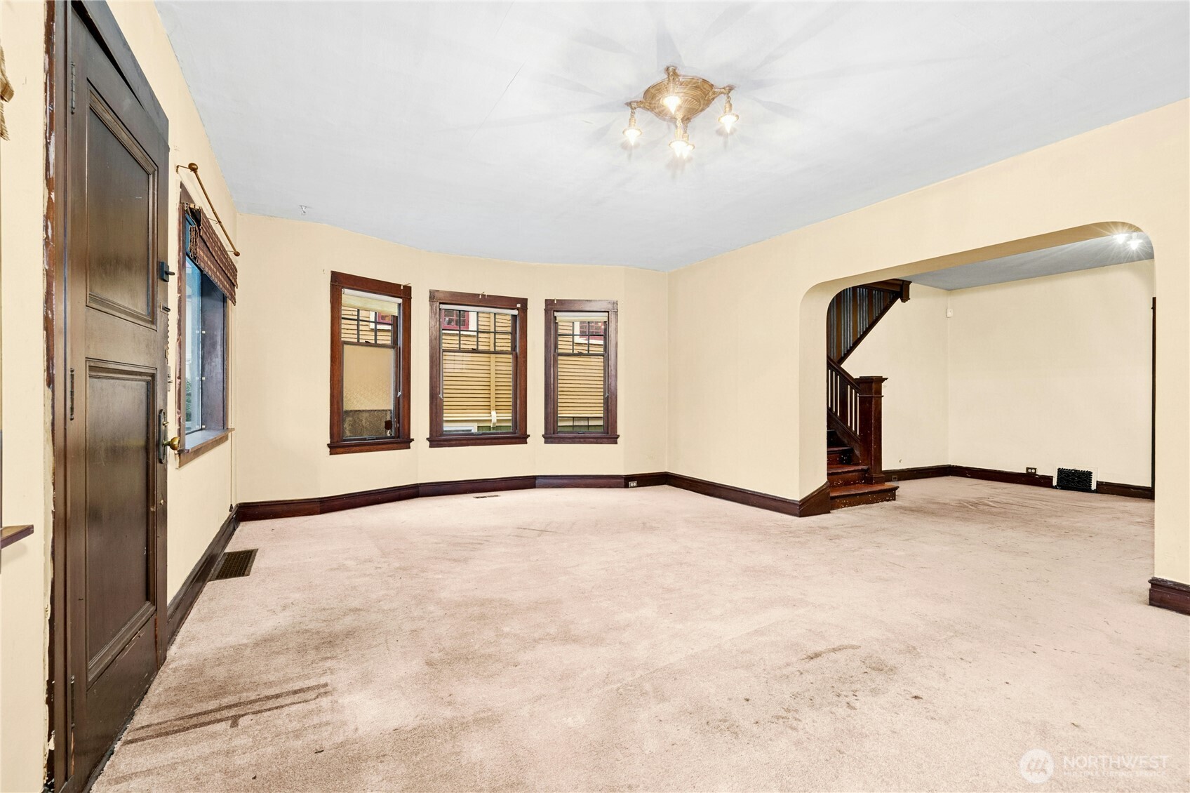 206 32nd Avenue Seattle, WA 98112 - Photo 4 of 27