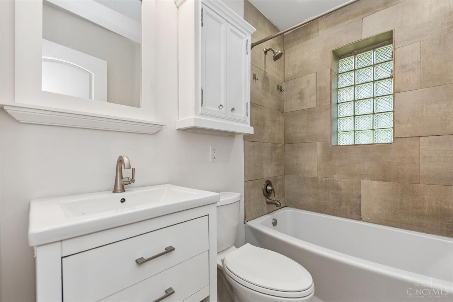 2183 8 Mile Road Cincinnati, OH 45244 - Photo 25 of 54 Hall Bathroom - First Floor
