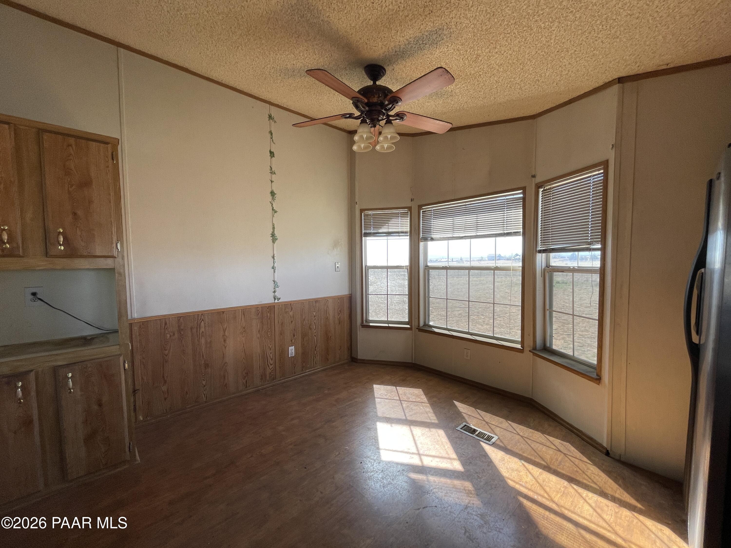 1355 South Reed Road Chino Valley, AZ 86323 - Photo 15 of 35 Kitchen / Dining