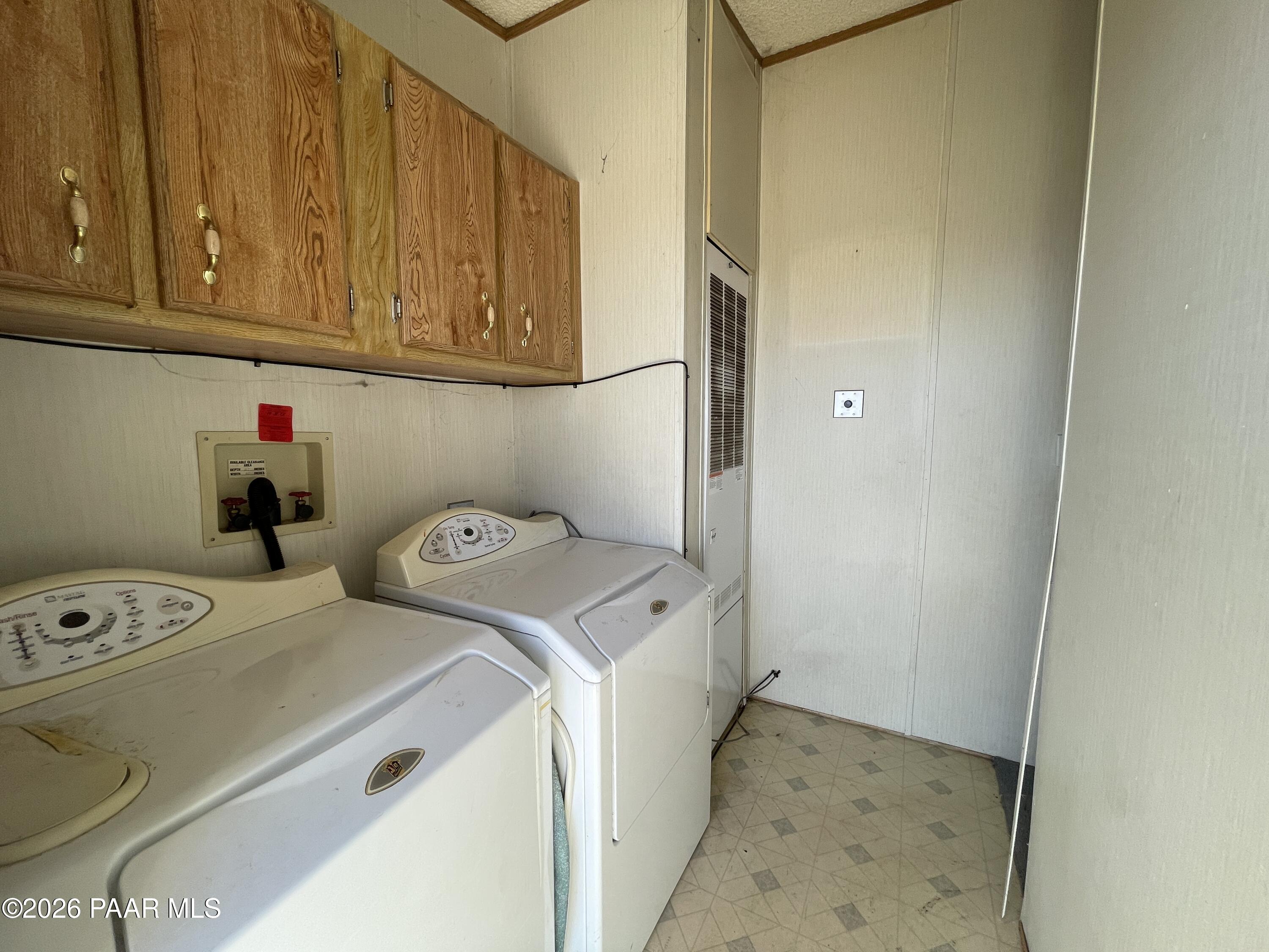 1355 South Reed Road Chino Valley, AZ 86323 - Photo 29 of 35 a utility room with dryer and washer