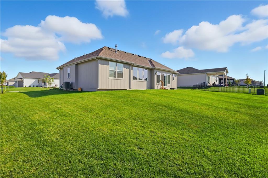 18804 Redbud Lane Spring Hill, KS 66083 - Photo 44 of 48
