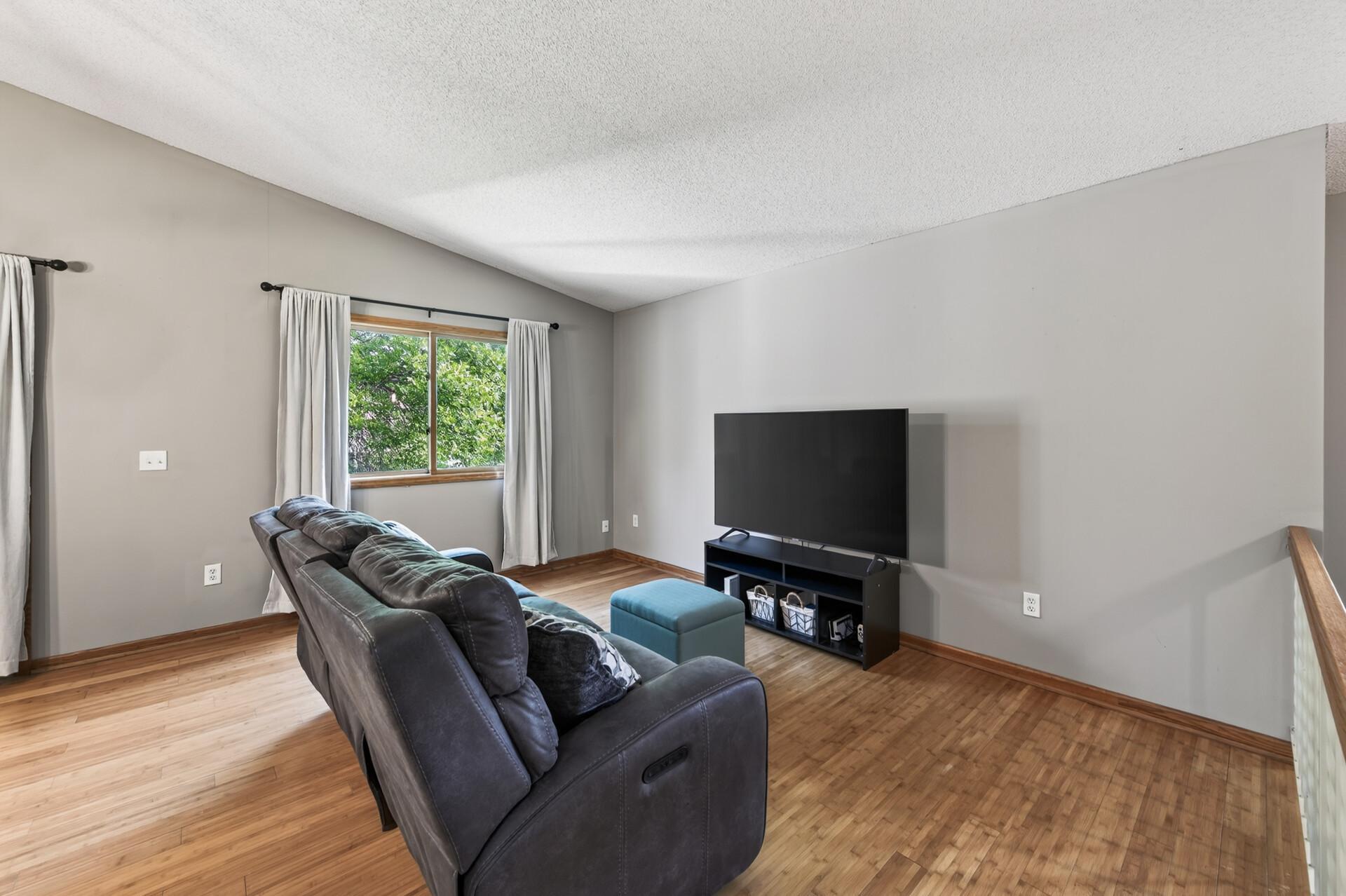 6865 Romeo Road Woodbury, MN 55125 - Photo 7 of 28 Gallery Image 7