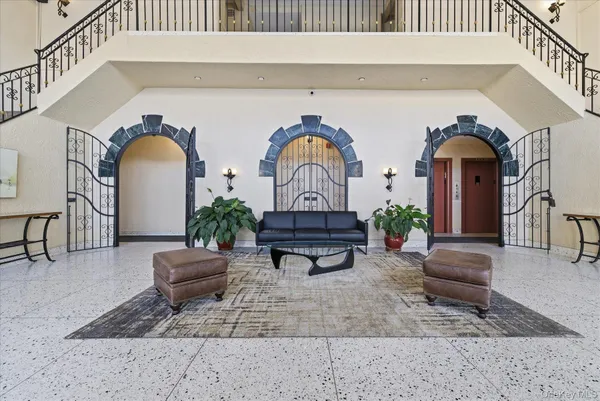 $578,000 | 370 West Broadway, Unit 5C, Long Beach, NY 11561