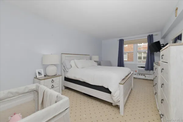 $578,000 | 370 West Broadway, Unit 5C, Long Beach, NY 11561