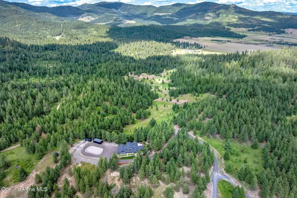 $2,300,000 | 14815 South Starr Road, Rockford, WA 99030
