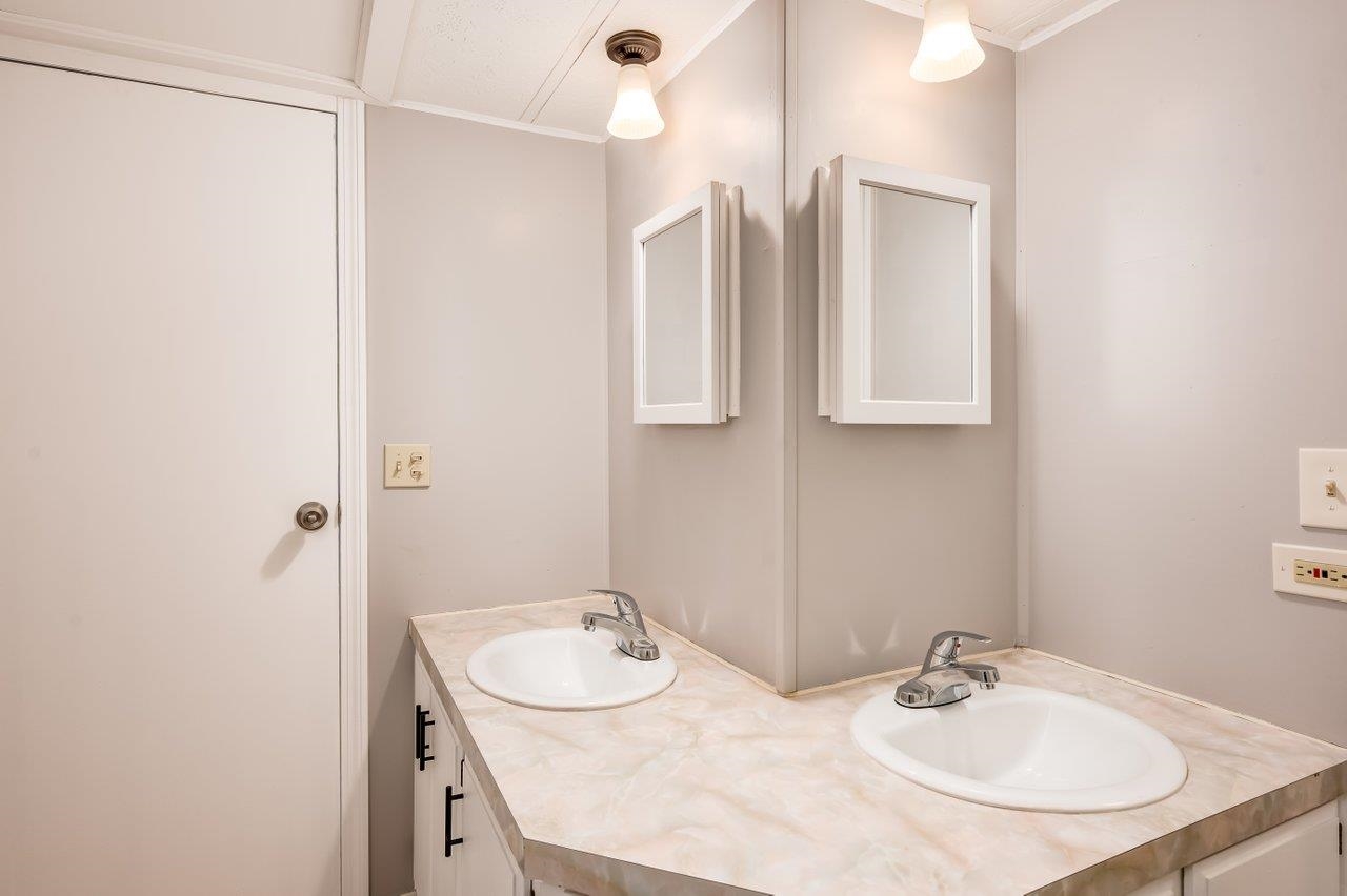 18 North Fuchsia Drive Rochester, NH 03867 - Photo 13 of 18