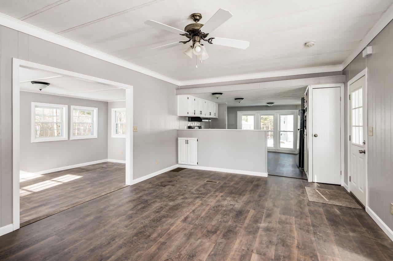 18 North Fuchsia Drive Rochester, NH 03867 - Photo 5 of 18