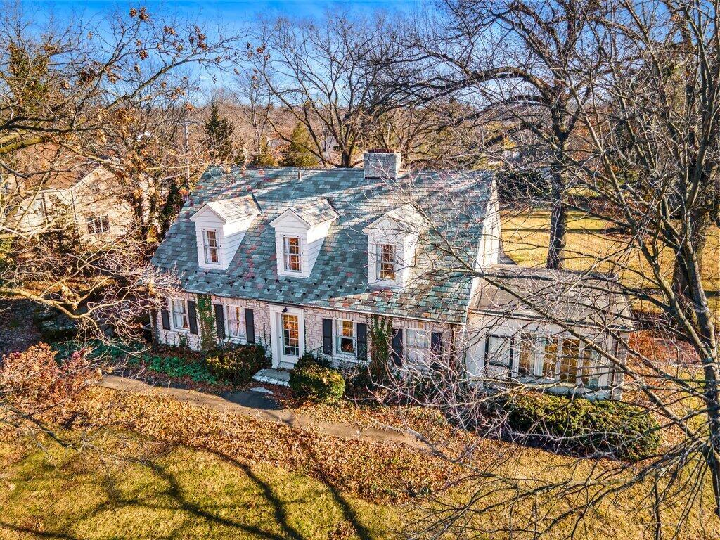 4312 Riverside Drive Columbus, OH 43220 - Photo 15 of 29 4312 Riverside Drive-13.jpg-SMALL