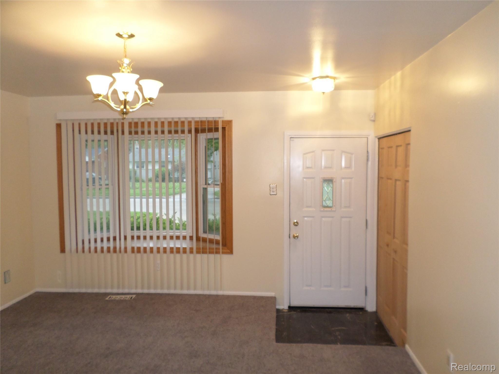 744 South Henry Ruff Road Westland, MI 48186 - Photo 2 of 35 LIVING ROOM.JPG