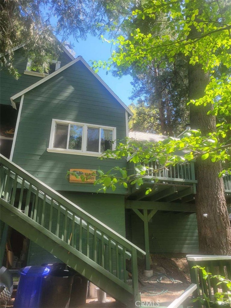29591 Hook Creek Road Cedar Glen, CA 92321 - Photo 14 of 14 a front view of a house with yard