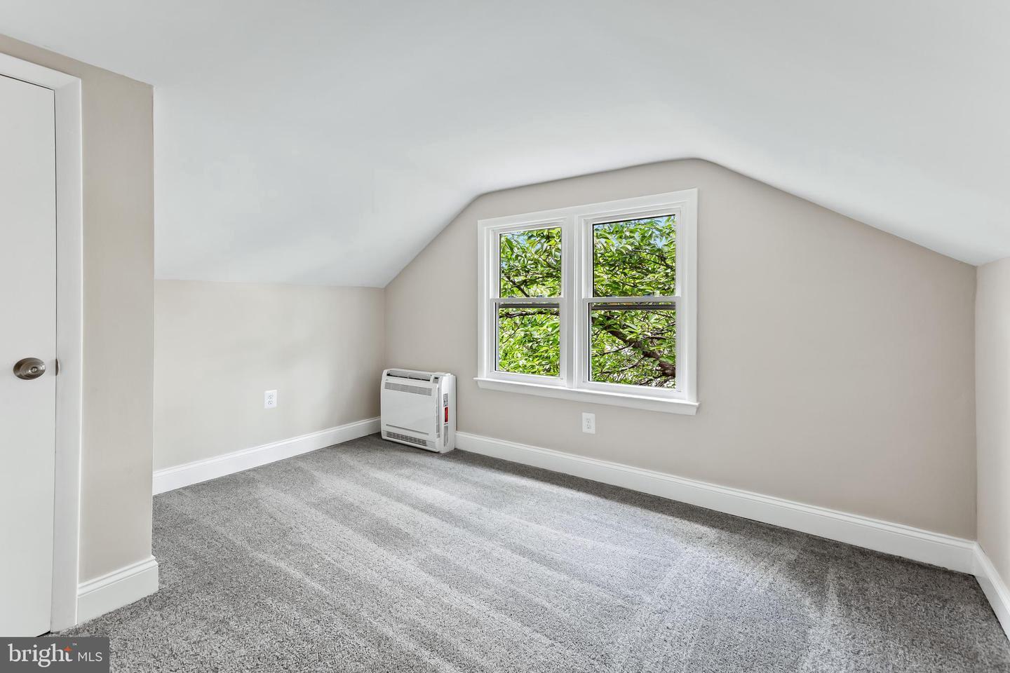 105 Warfieldsburg Road Westminster, MD 21157 - Photo 18 of 34 Bright and airy upper level bedroom