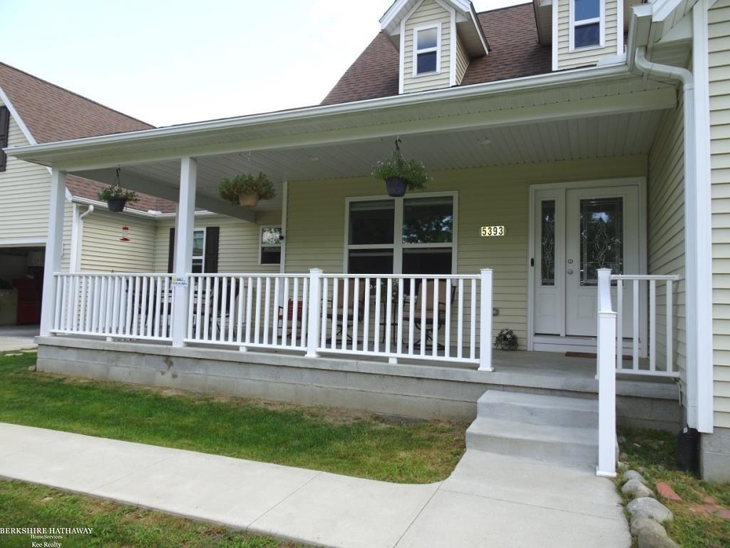 5393 Cochrane Road Almont, MI 48003 - Photo 4 of 66