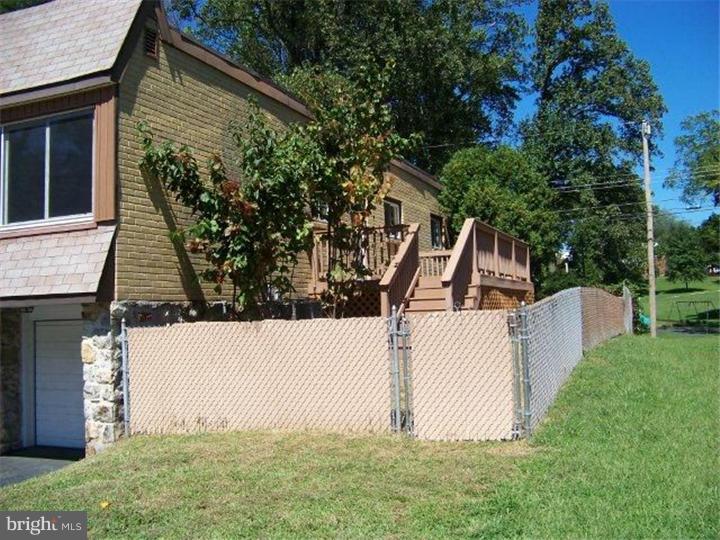 201 Juniper Road Havertown, PA 19083 - Photo 2 of 18