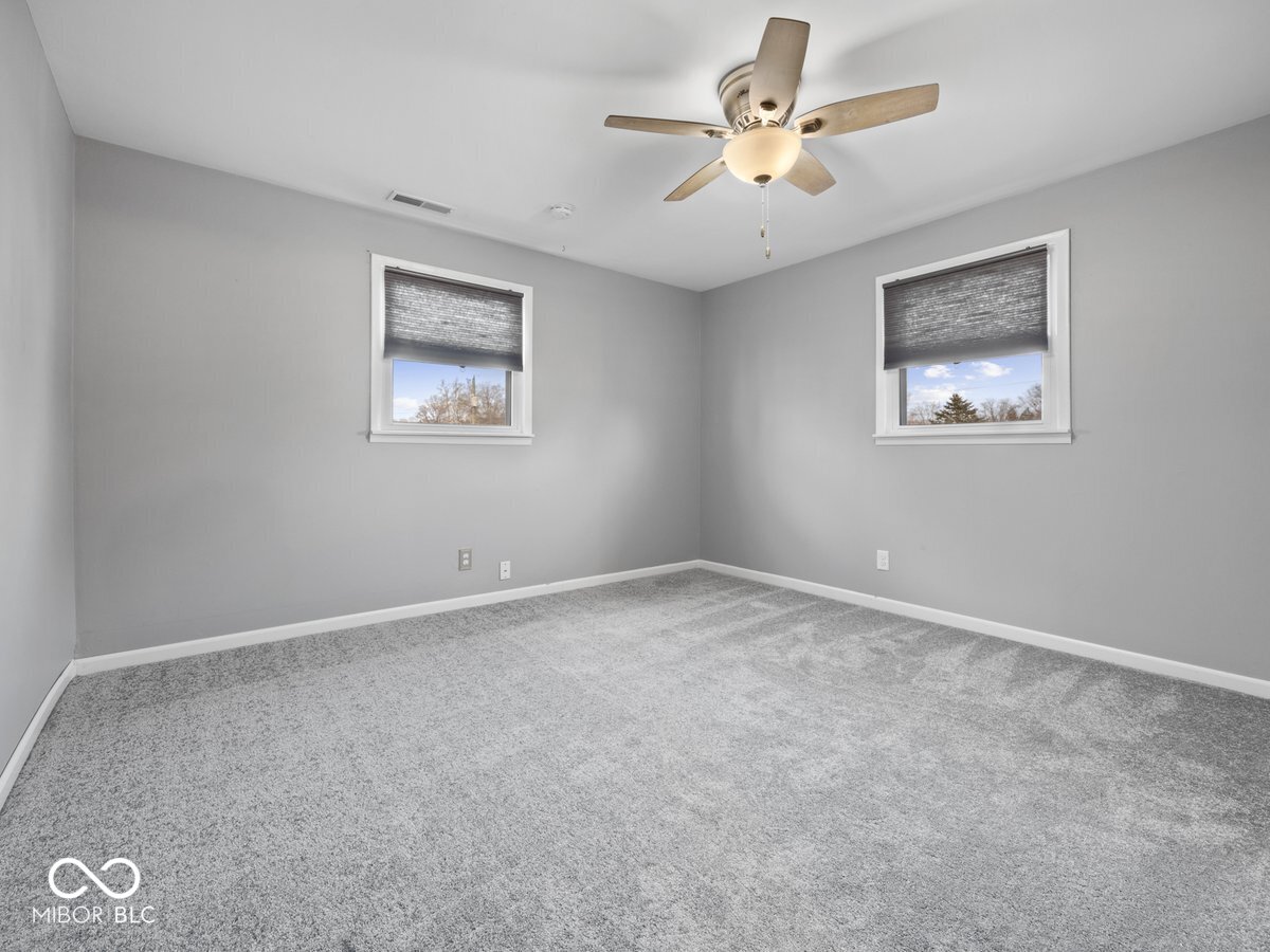 2941 Taylor Road Columbus, IN 47203 - Photo 16 of 30 Gallery Image 16